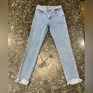 Levi Strauss & Co. Woman’s 721 High Rise Skinny Jeans Size 27 Light Wash